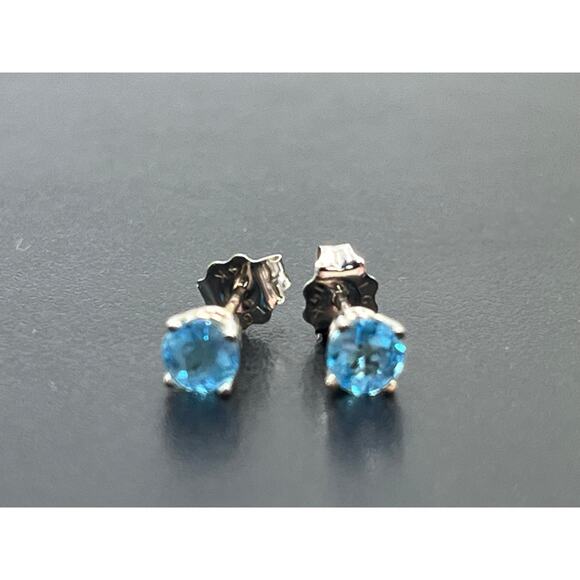 LGL Leer Gem Ltd 14k White Gold Blue Topaz Checkerboard Cut Stud Earrings .60 g - Picture 5 of 12